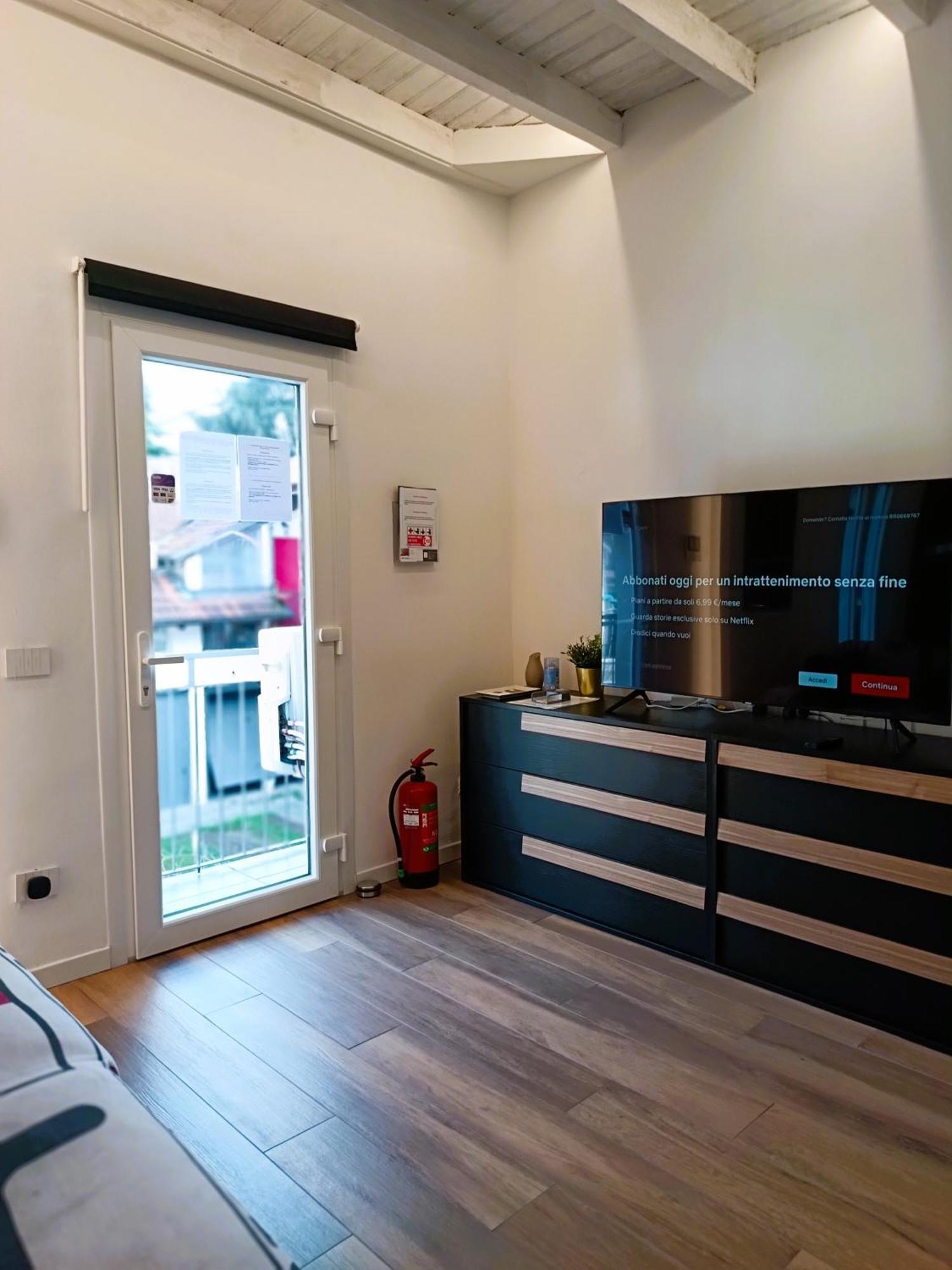Orelli House Apartment *